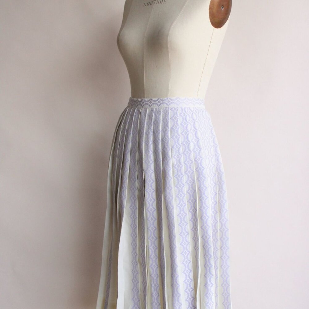 Vintage 1960s Skirt, Bobbie Brooks Pleated Purple and White Full Skirt. - Picture 6 of 10